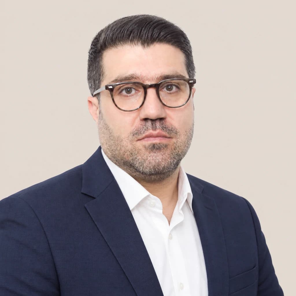عکس پروفایل حامد حسین زادگان